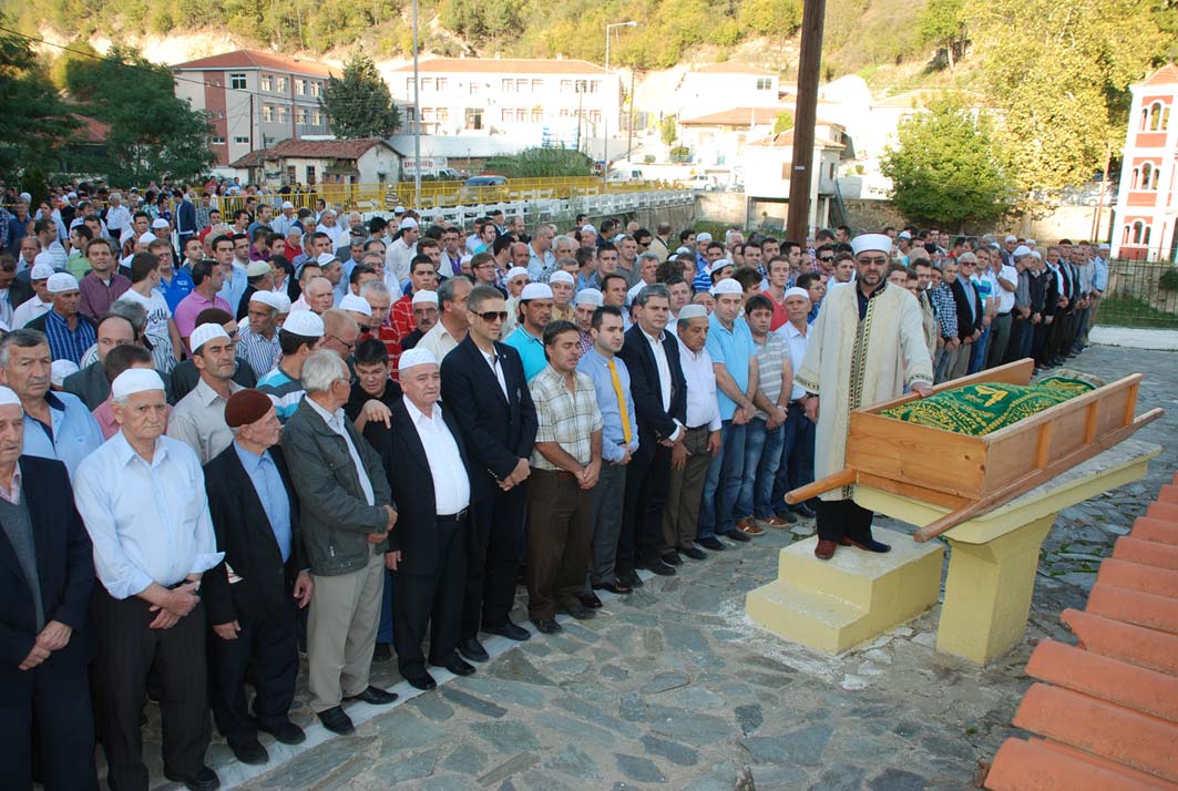 Diş Hekimi Mustafa Manafoğlu’na son vazifemizi yaptık - FOTOĞRAFLI