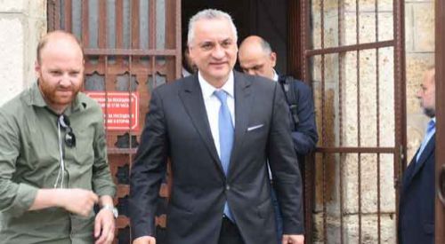 Kefalogiannis: Yunan askerler cezaevi koşullarından memnun