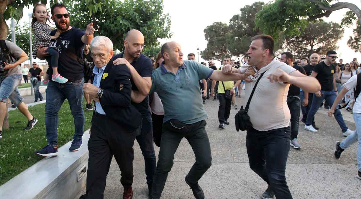 Türk dostu Selanik Belediye Başkanı Butaris'e ırkçı saldırı