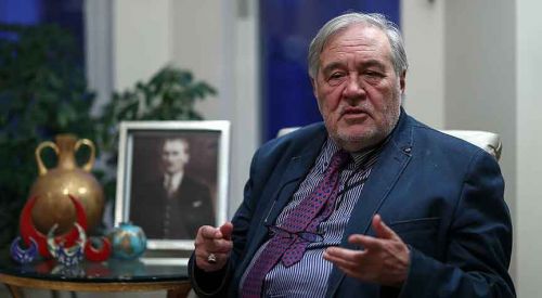 Ünlü tarihçiden Türk futbolcuları hedef alan Almanya’ya sert tepki