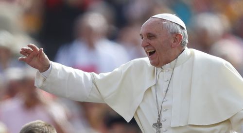 Papa: İslam'ın terörle anılması saçmalık