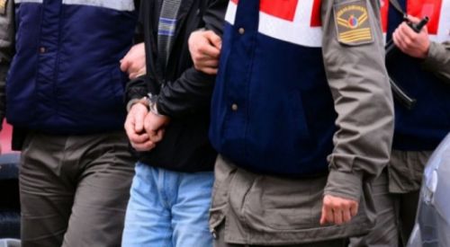 Yunanistan'a kaçmaya çalışan 26 FETÖ'cü yakalandı