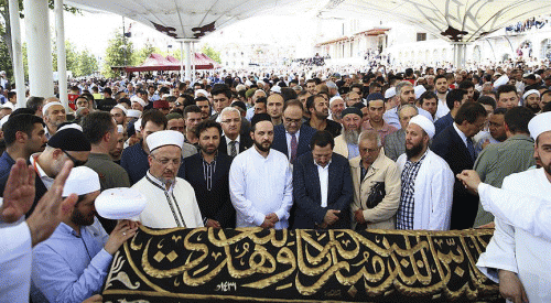 Abdulmetin Balkanlıoğlu son yolculuğuna uğurlandı