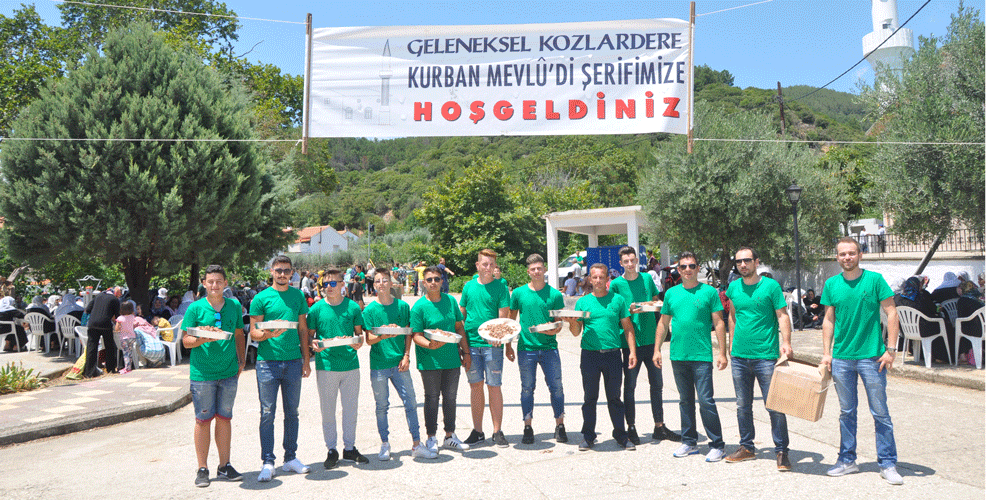 Yüzlerce soydaş Kozlardere’de kurbanda buluştu