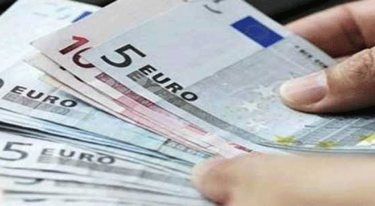 Έρευνα: Οι πλούσιοι κρατάνε τα λεφτά τους - Οι φτωχοί τα μοιράζονται
