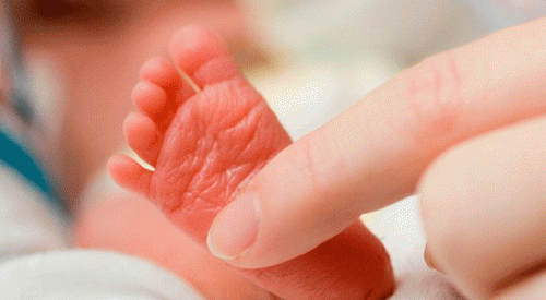 AB'de bebeklerin yüzde 43'ü evlilik dışı ilişkilerden doğuyor