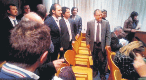 Yunan adaletinden 8 darbeciye iltica hakkı