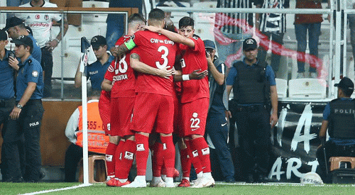 Antalyaspor Beşiktaş'ı 3 golle yendi