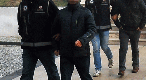 MİT'ten atılan 2 FETÖ'cü Yunanistan'a kaçarken yakalandı