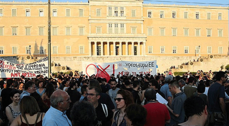 Atina'da hükümet karşıtı gösteri