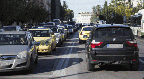 Παράταση στις άδειες οδήγησης για τους οδηγούς άνω των 74 ετών
