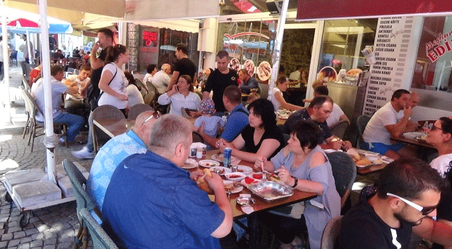 Yunan ve Bulgarların Edirne'de alışveriş çılgınlığı sürüyor
