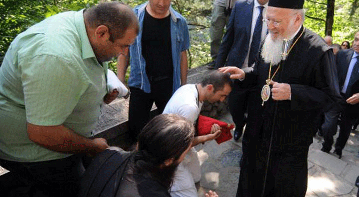 Türkiye'deki Rum Azınlık mutlu, Batı Trakya'daki Türk Azınlık mutsuz