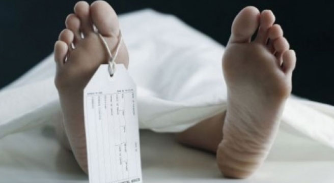 Yunanistan'ın geri gönderdiği bir göçmen daha donarak öldü