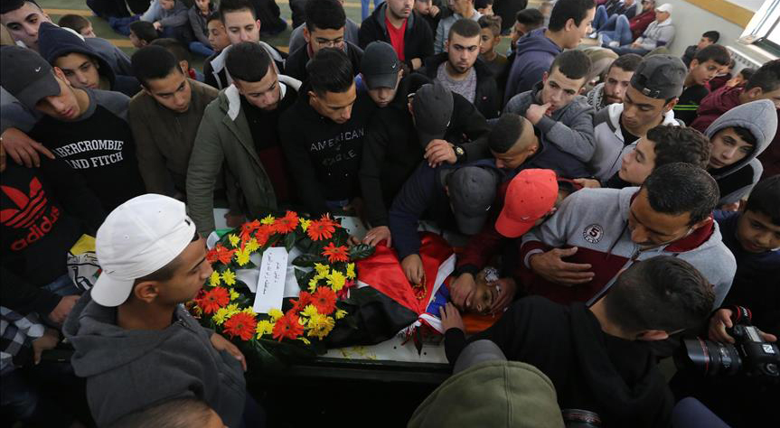 Filistinli şehit çocuk toprağa verildi