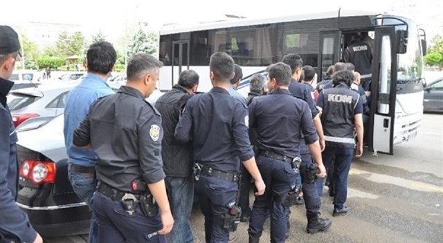 Fetö'cüleri Yunanistan'a kaçırmak isteyen şüpheliler tutuklandı