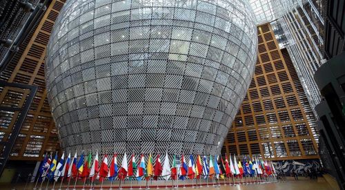 AB'nin güçlendirilmiş Schengen sistemi yürürlüğe girdi