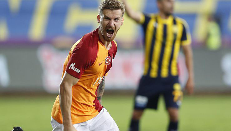 Fenerbahçe yılın bombasını patlattı!