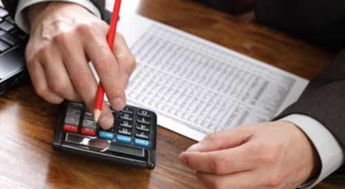 Ρύθμιση για επιχειρήσεις κι ελεύθερους επαγγελματίες