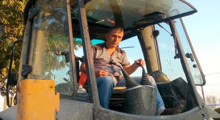 Yunanistan el koyduğu kepçeyi iade etti, operatörün cezasını kaldırdı