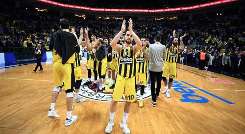 Fenerbahçe Avrupa'da emin adımlarla ilerliyor