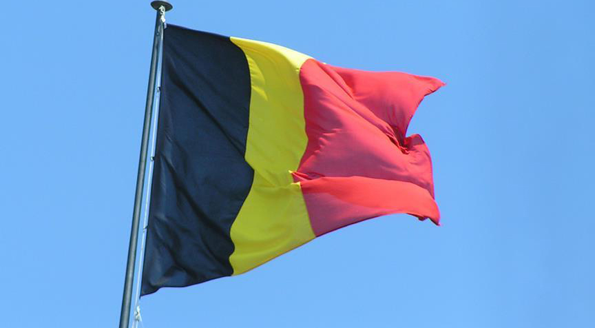 Aşırı sağcı siyasetçi insan kaçakçılığından tutuklandı