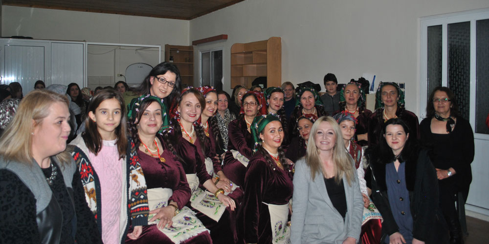 DEB Partisi Çepelli köyünde Çay Gecesi etkinliği düzenledi