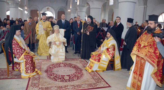 Bartholomeos'a bir kıyak daha: Çeşme'de ayin izni