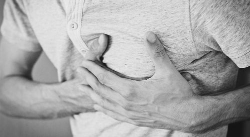 'Ağır olmayan kalp hastalığı yıllarca belirti vermeyebilir'