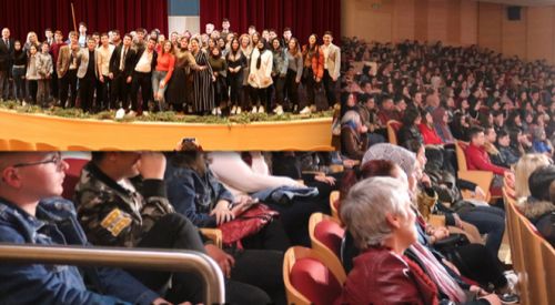 Celal Bayar Ortaokulu ve Lisesi öğrencilerinden tiyatro şöleni