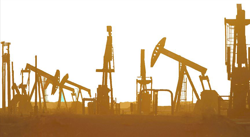 Petrolün dalgalı seyri ekonomileri tehdit ediyor