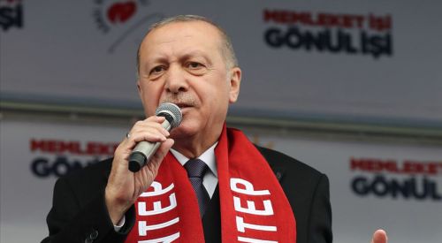 Müslümanlar olarak asla baş eğmeyeceğiz