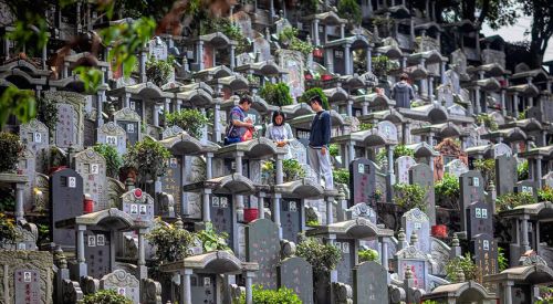 Çin'de 'Ölüler Bayramı' tatilinde rekor seyahat