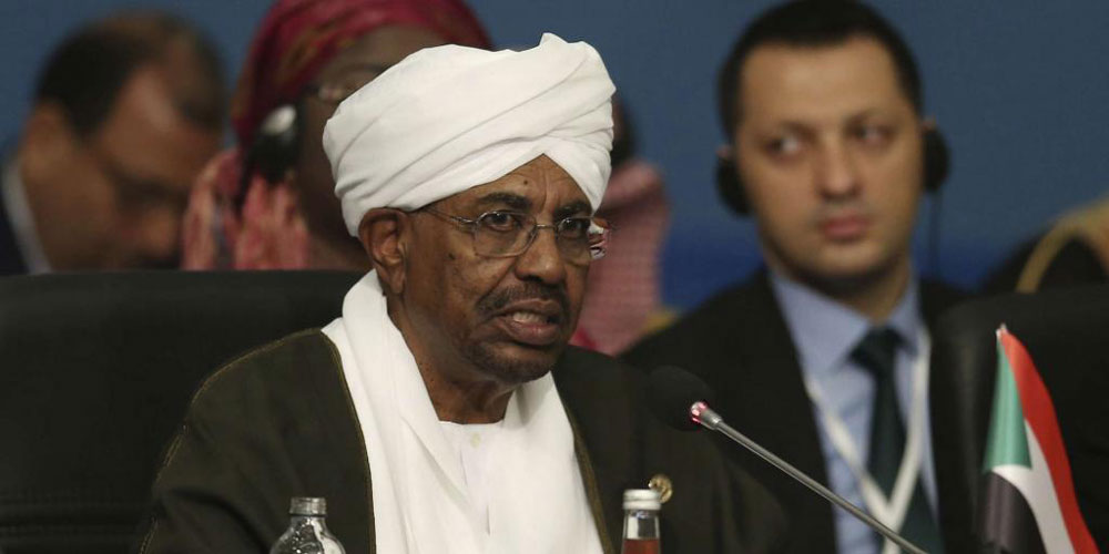 Sudan’da 30 yıldır yönetimde olan Ömer el-Beşir’e darbe yapıldı