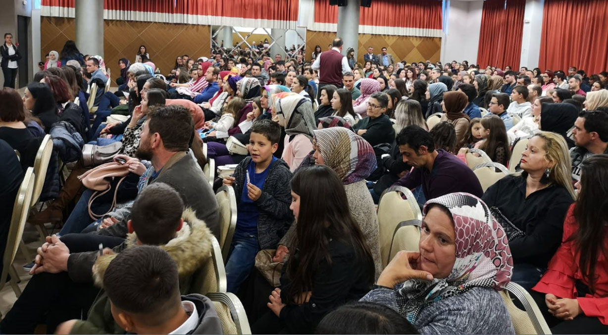 Success dershaneleri diploma takdim töreni gerçekleştirdi