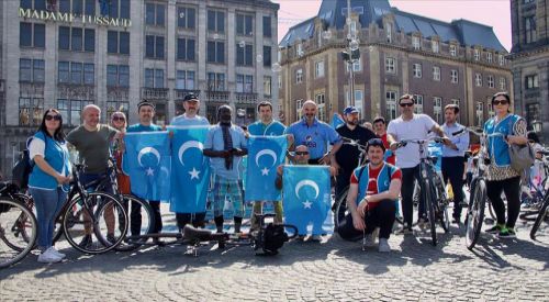 Hollanda'da Çin'in Uygur politikasına dikkati çekmek için bisiklet turu