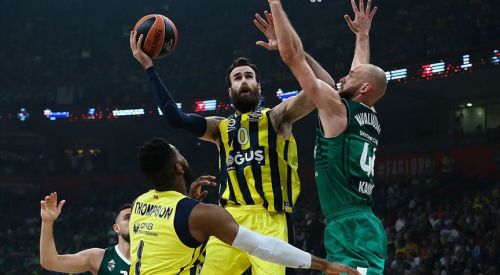 Fenerbahçe Beko seride öne geçti