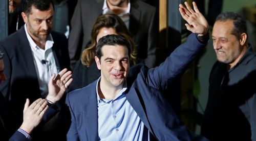 Hükümet bir kez daha güvenoyu aldı