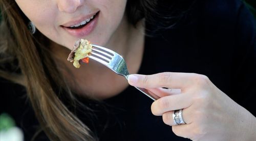 Kronik hastalığı olanlar bayramda 'ölçülü' yemeli