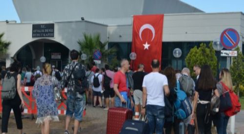 Bu yıl Türkiye'den Ege adalarına bayram yoğunluğu azaldı