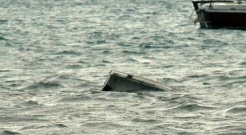 Ege Denizi'nde göçmenleri taşıyan bot battı: 7 ölü