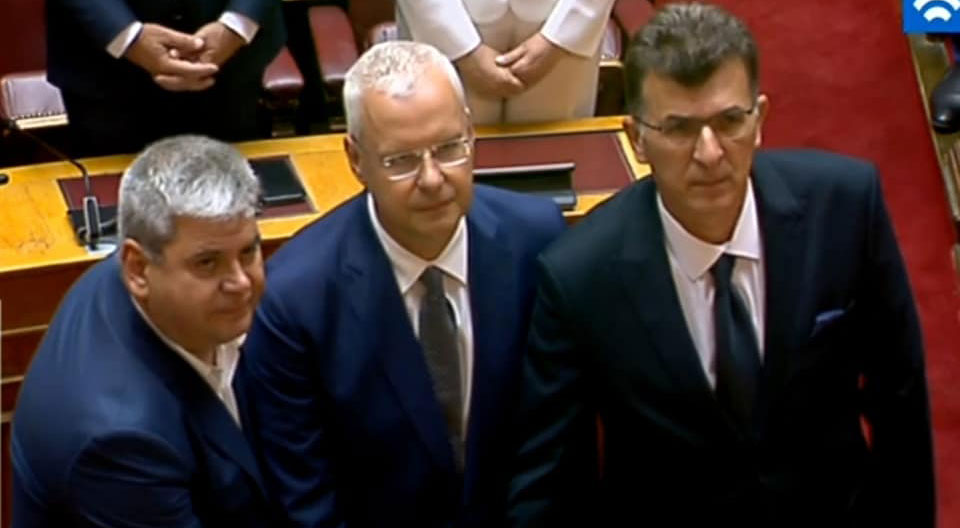 Milletvekillerimiz Yunan Meclisinde yemin etti