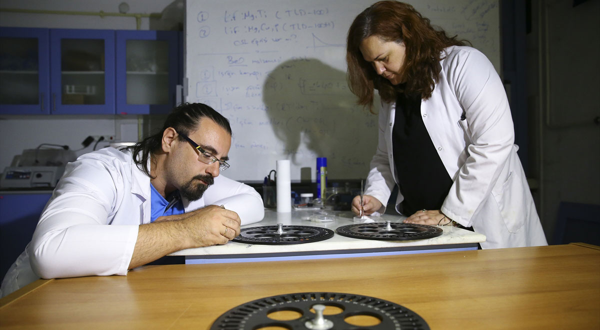 Yunan çift bilim için Türkiye'yi seçti