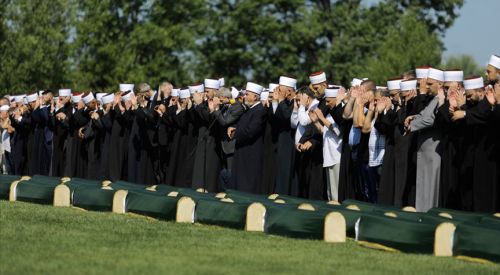 Bosna Savaşı'nın 86 kurbanı daha toprağa verildi