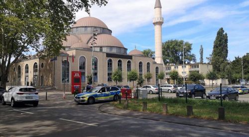 Almanya'da camiye bomba ihbarı