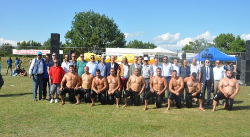 Binlerce soydaş tarihi Seçek Etkinlikleri için Mehrikoz’da buluştu