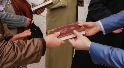 İngiltere'de 'Kur'an-ı Kerim dağıtılmasını yasaklama' teklifi