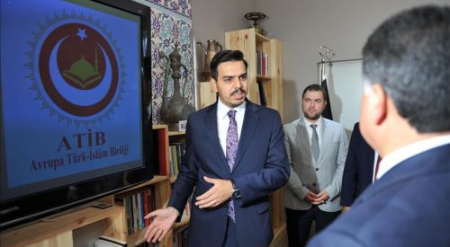 Eren: Gençlerimizin Türkçeyi unutmamaları için çalışıyoruz