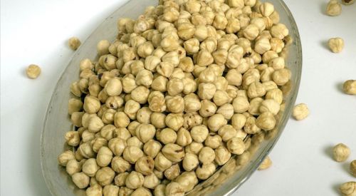 Anne adaylarına günde 10 fındık tüketmeleri önerisi