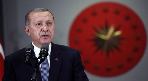 Suriye'yi bölüp parçalamak isteyenlerin karşısında duruyoruz